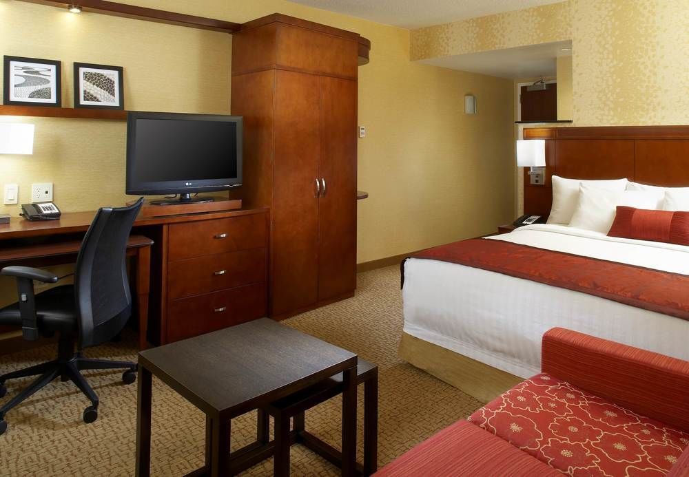 Hotel Courtyard By Marriott San Antonio Six Flags At The Rim Chambre photo